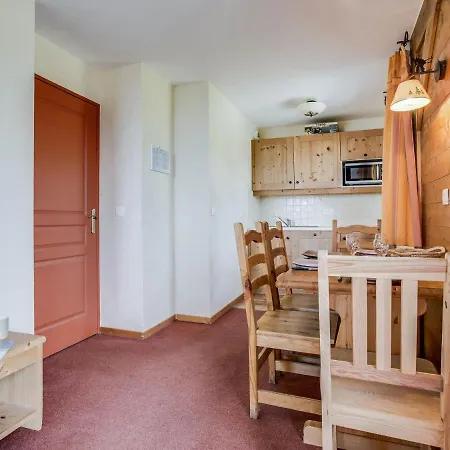 Apartment Les Alpages Du Corbier-4 *